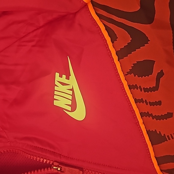 Nike Jacket - Picture 2 of 3